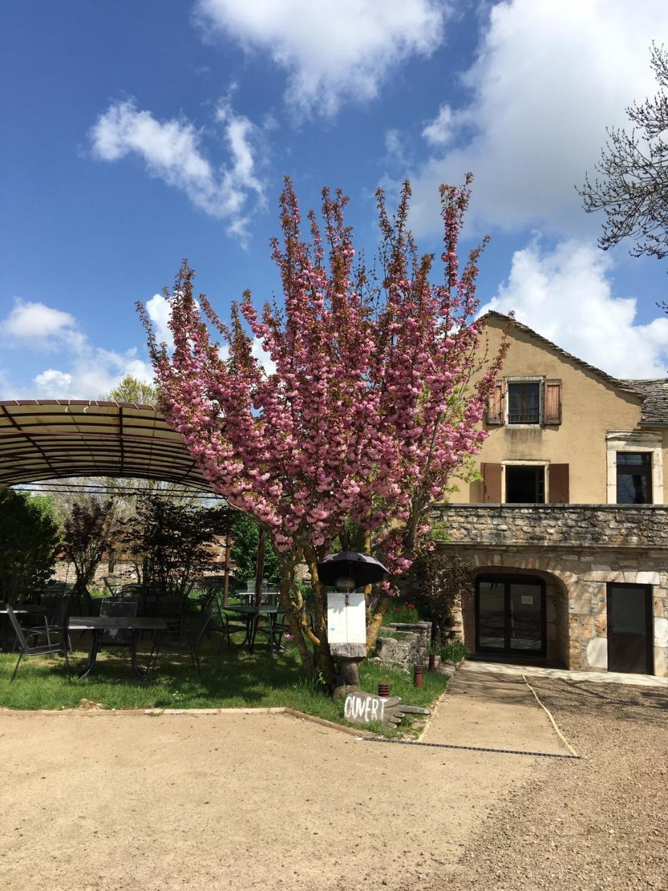 Auberge Du Chanet Hures-la-Parade Exterior photo